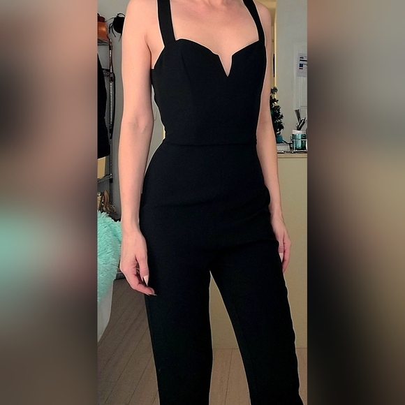 BLACK one piece Jumper - Picture 2 of 2